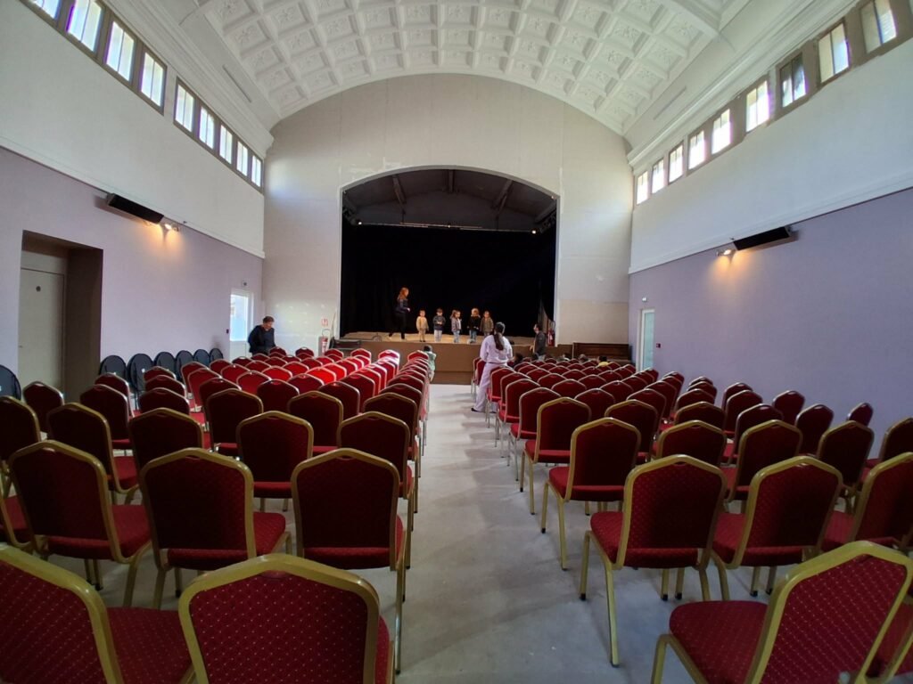 060-mater-visite-theatre-mouy