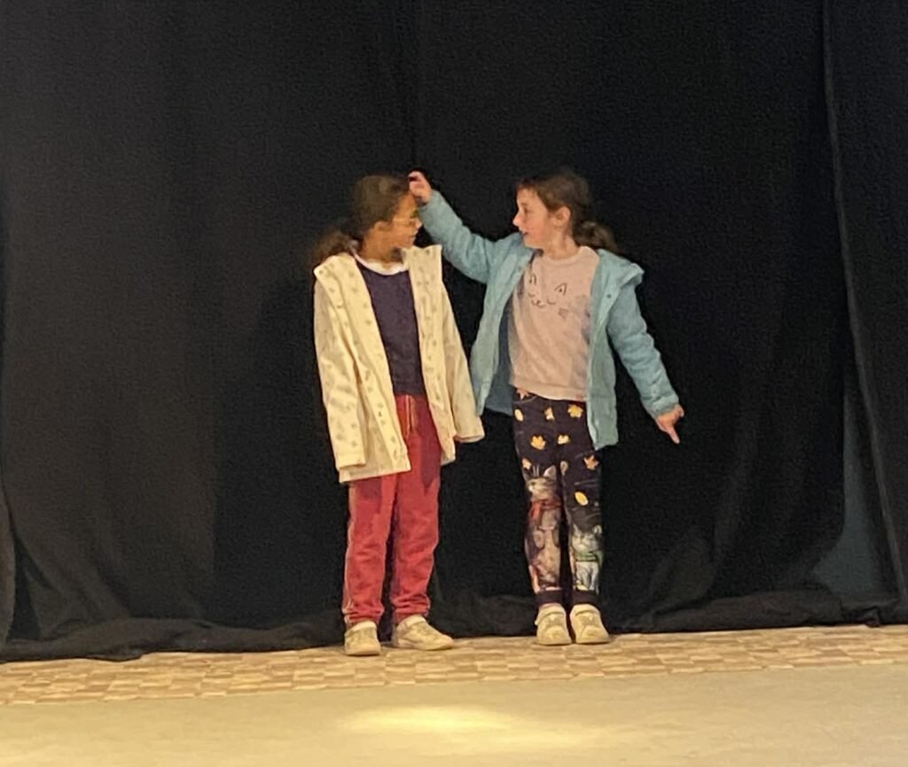 073-6-12ans-visite-theatre-mouy