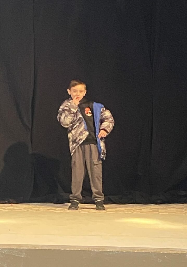 081-6-12ans-visite-theatre-mouy