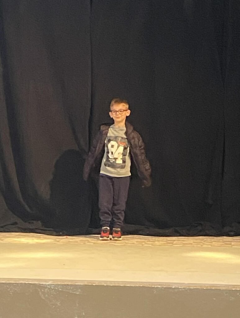 082-6-12ans-visite-theatre-mouy