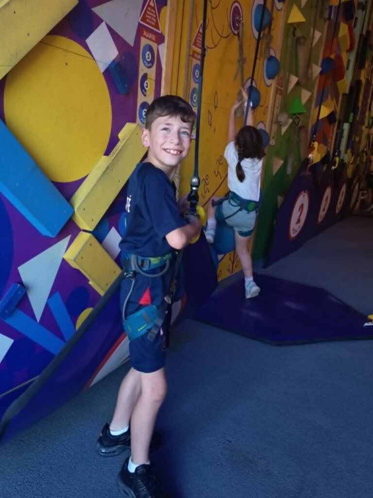 126-hapik-escalade-en-salle-17-06-2026