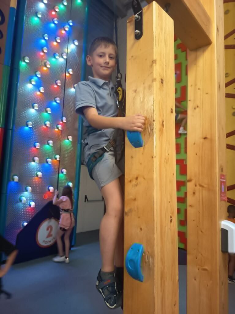 135-hapik-escalade-en-salle-17-06-2026